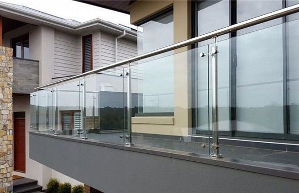 Aluminium Glass Railing